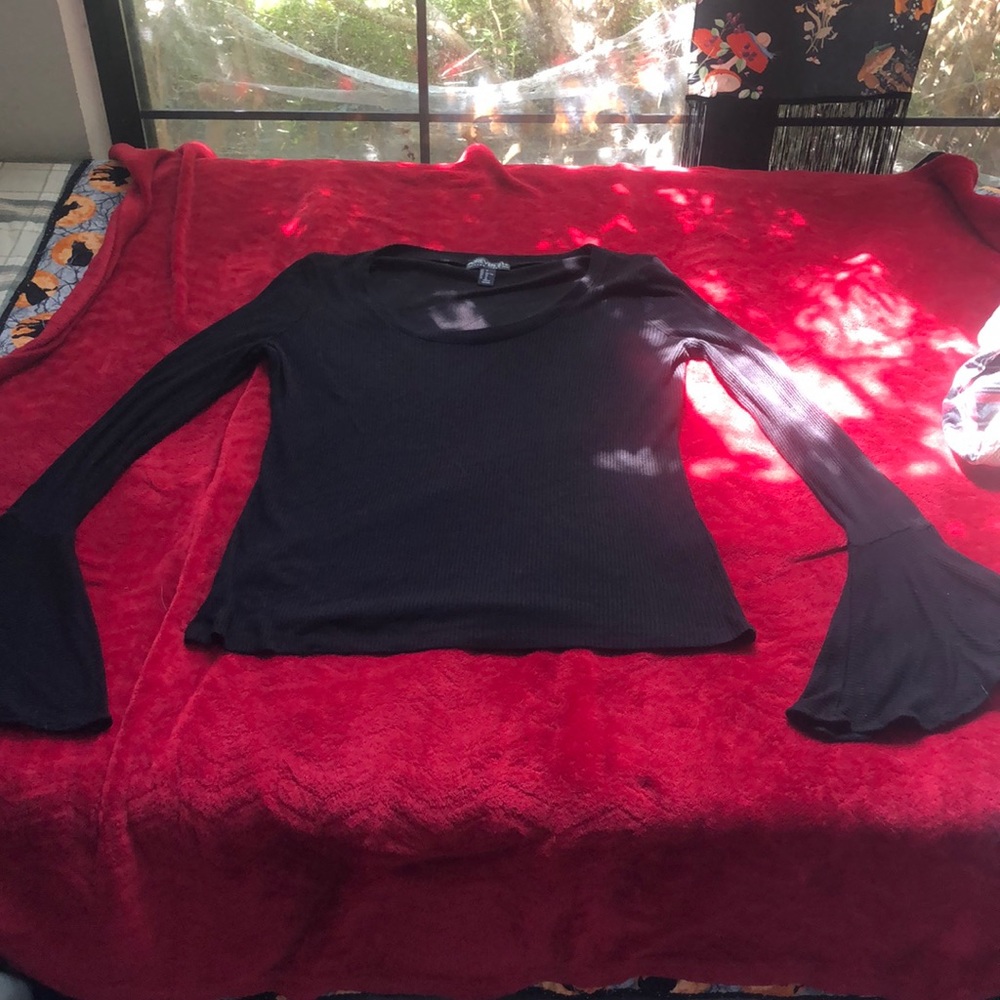 Black stripped flared sleeve top